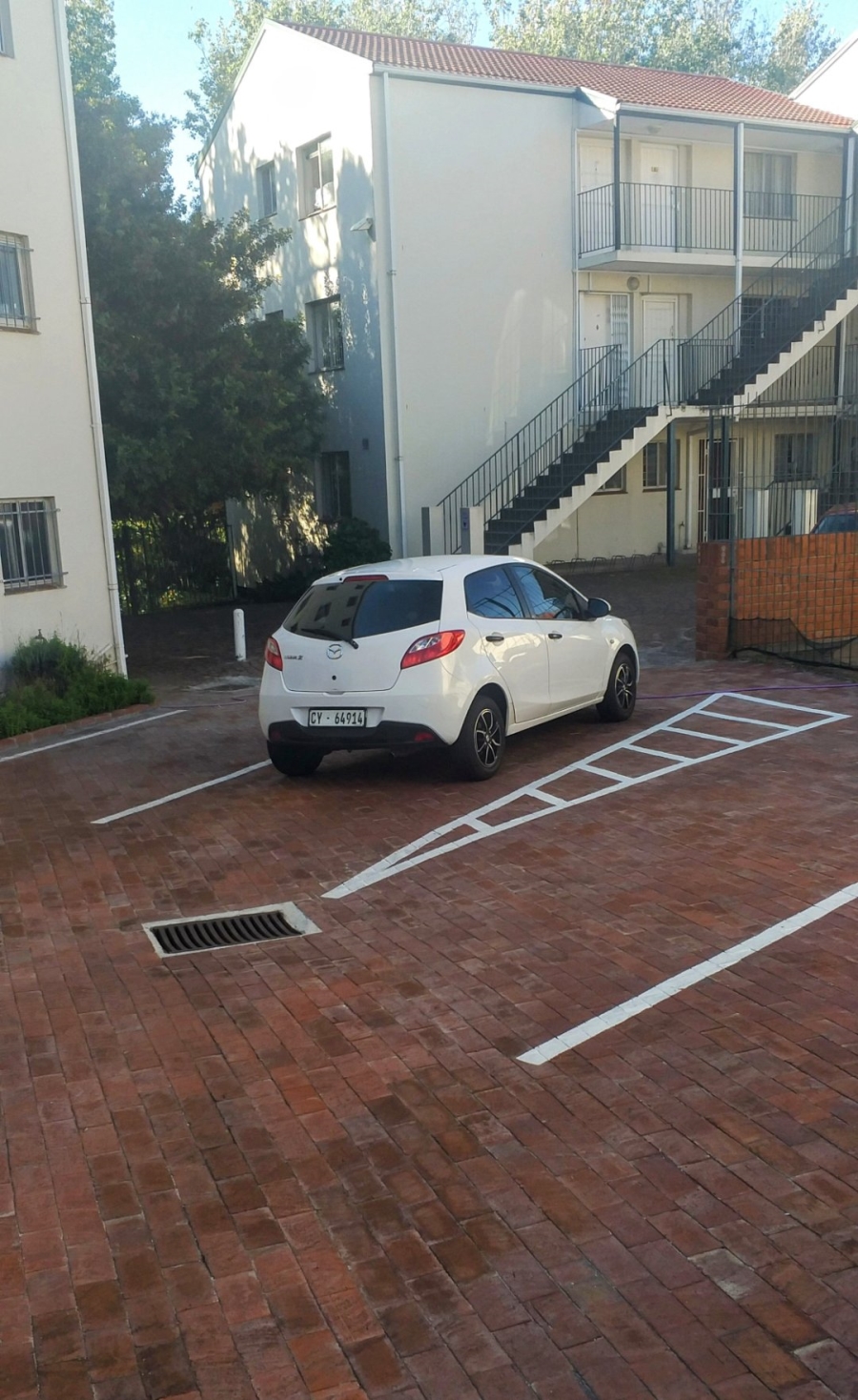 To Let 1 Bedroom Property for Rent in Dennesig Western Cape